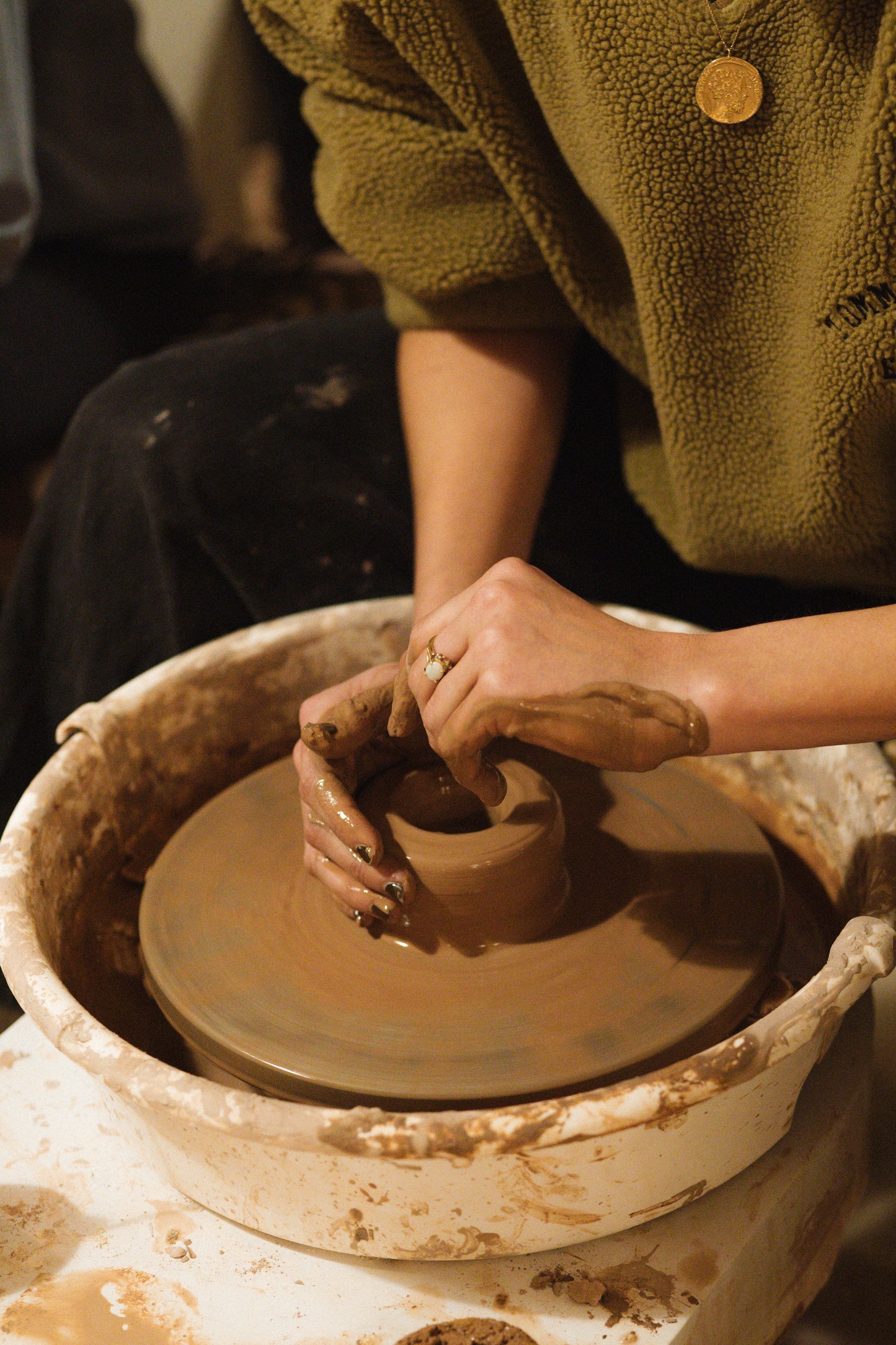 HAND + CLAY : 3 Week Pottery Class - March sessions