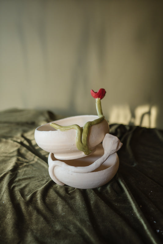 a Spring Edition - Tulip Serving Bowl